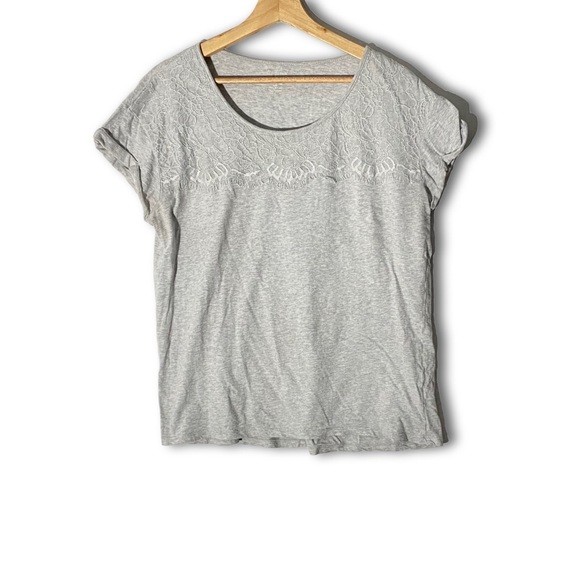 Sonoma Lace Front Gray T-Shirt - Picture 1 of 4